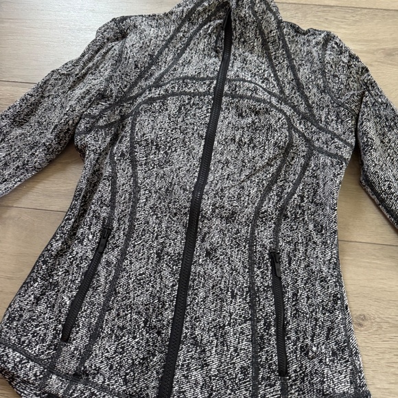 Lululemon Define Jacket - Picture 2 of 3